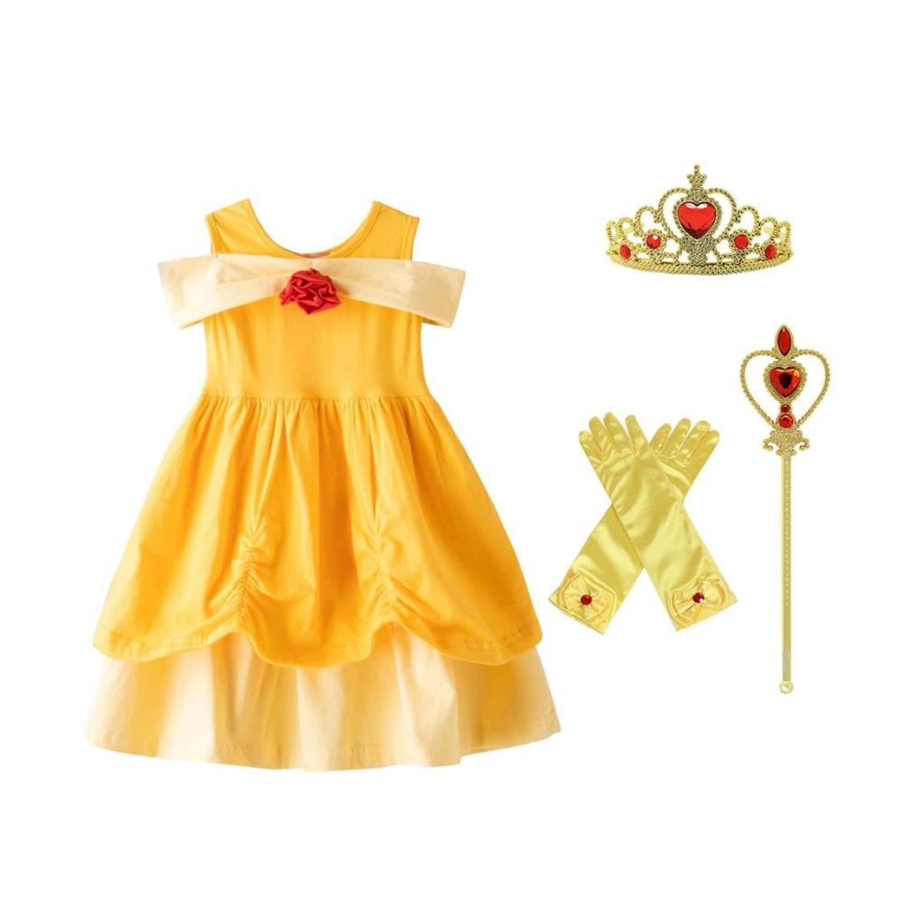 Kleid mit Accessoires